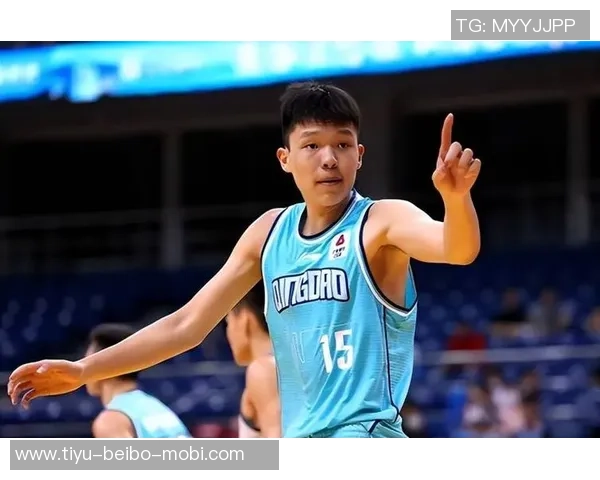 杨瀚森展现卓越处理球能力成为场上关键球员的独特优势 杨瀚森展现卓越处理球能力成为场上关键球员的独特优势